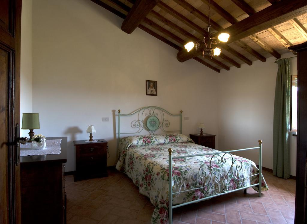 Casa Il Ponte Apartment Киани Стая снимка